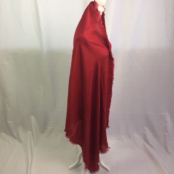 Soft Fringe Scarf Red - Picture 4 of 10